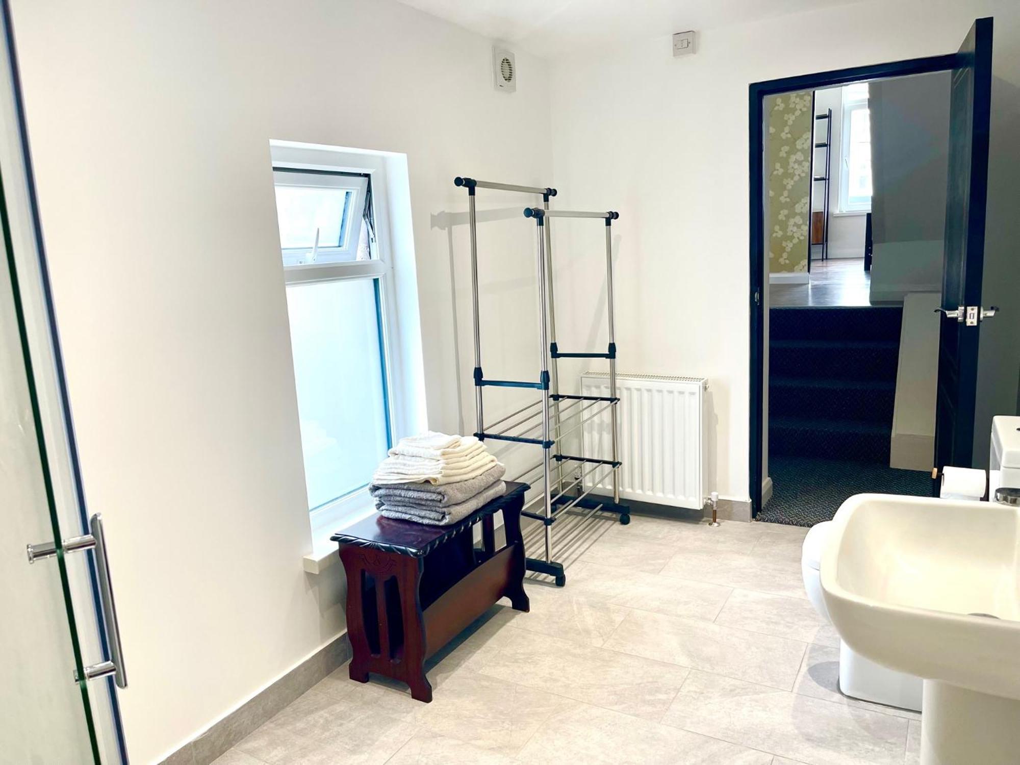 Entire Yellowapt Near Belfast City Centre - Free Parking - Up To 3 Guests - 2 Beds Zewnętrze zdjęcie